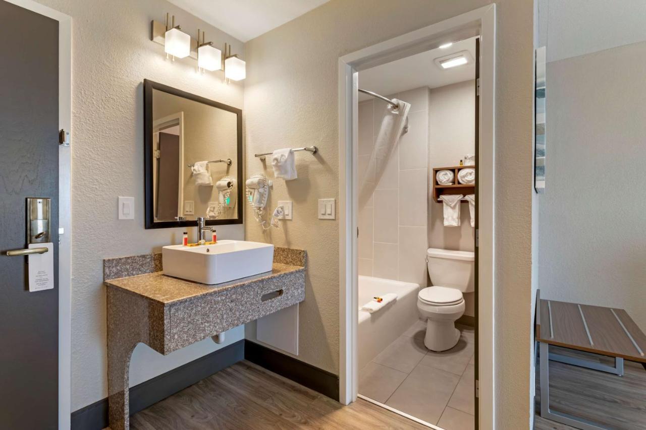 Hotel Leblanc Best Western Signature Collection Pigeon Forge Bagian luar foto